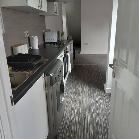 Appartamento Simple And Sweet, Flat On Lewis Street - 1 Br Stoke-on-Trent Esterno foto